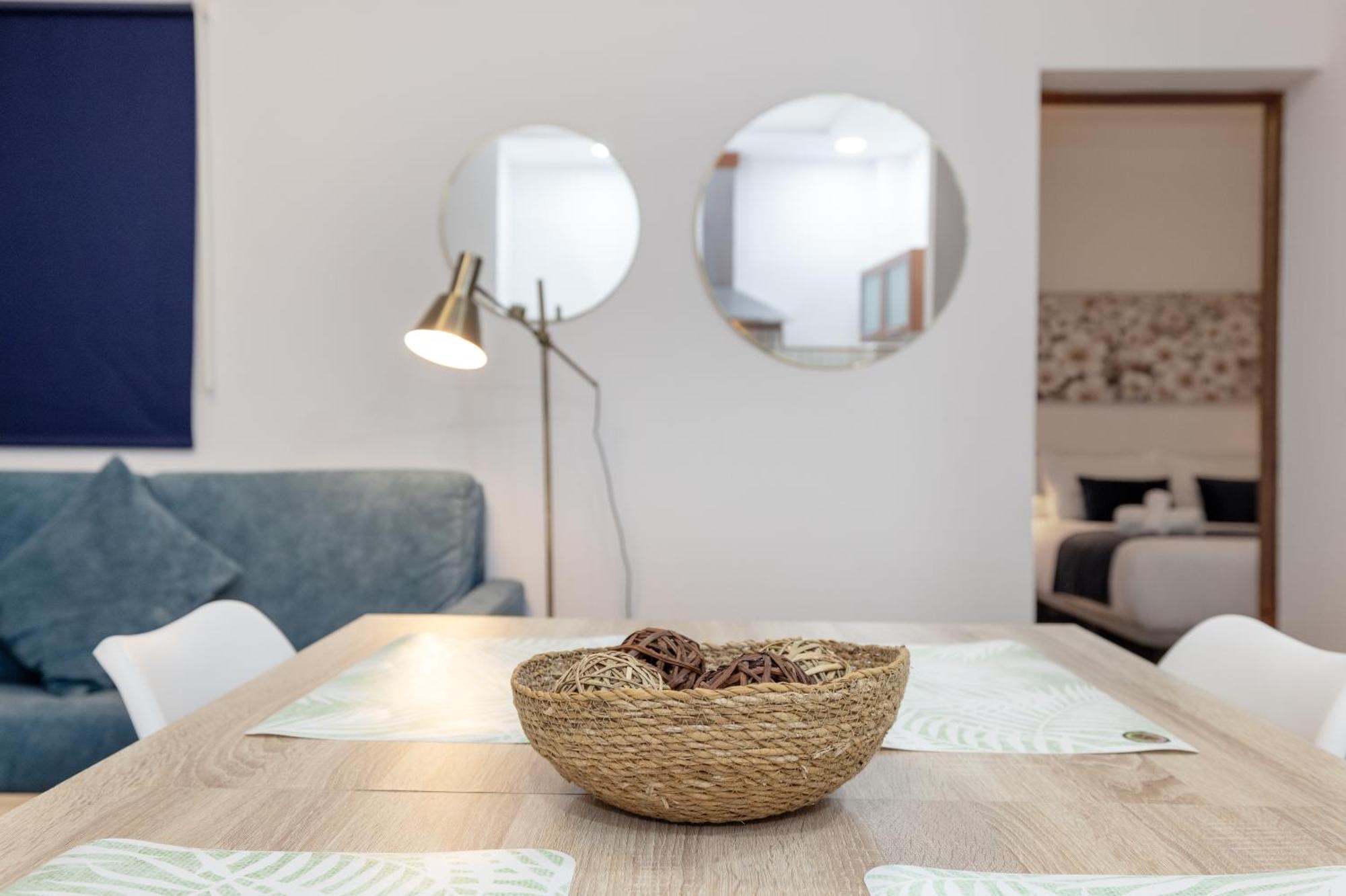 Apartamentos Trianasol Sevilla Exteriör bild