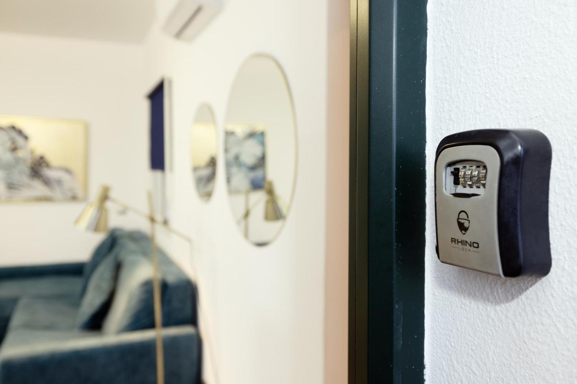Apartamentos Trianasol Sevilla Exteriör bild